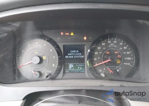 2015 Toyota Sienna Le 7 Passenger z USA, uszkodzony, nr VIN 5TDJK3DC7FS110702